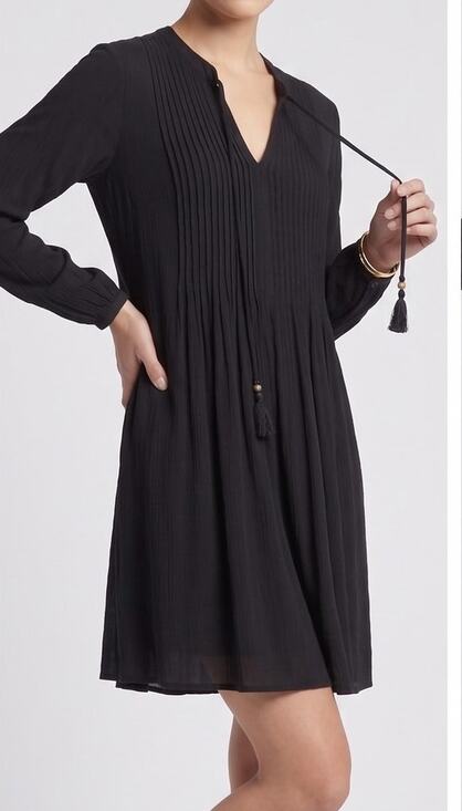 Old Navy Dresses & Skirts - Old Navy Small Black Dress 100% Rayon Long Sleeve Tie V Neck Lined